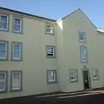 Church View Irene Court كوكيرماوث